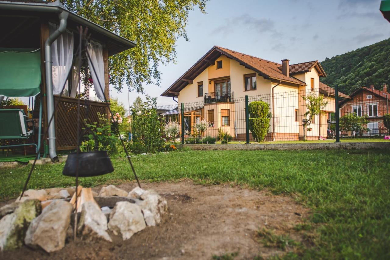 Aventurin Superior Apartments Bihac Exterior photo