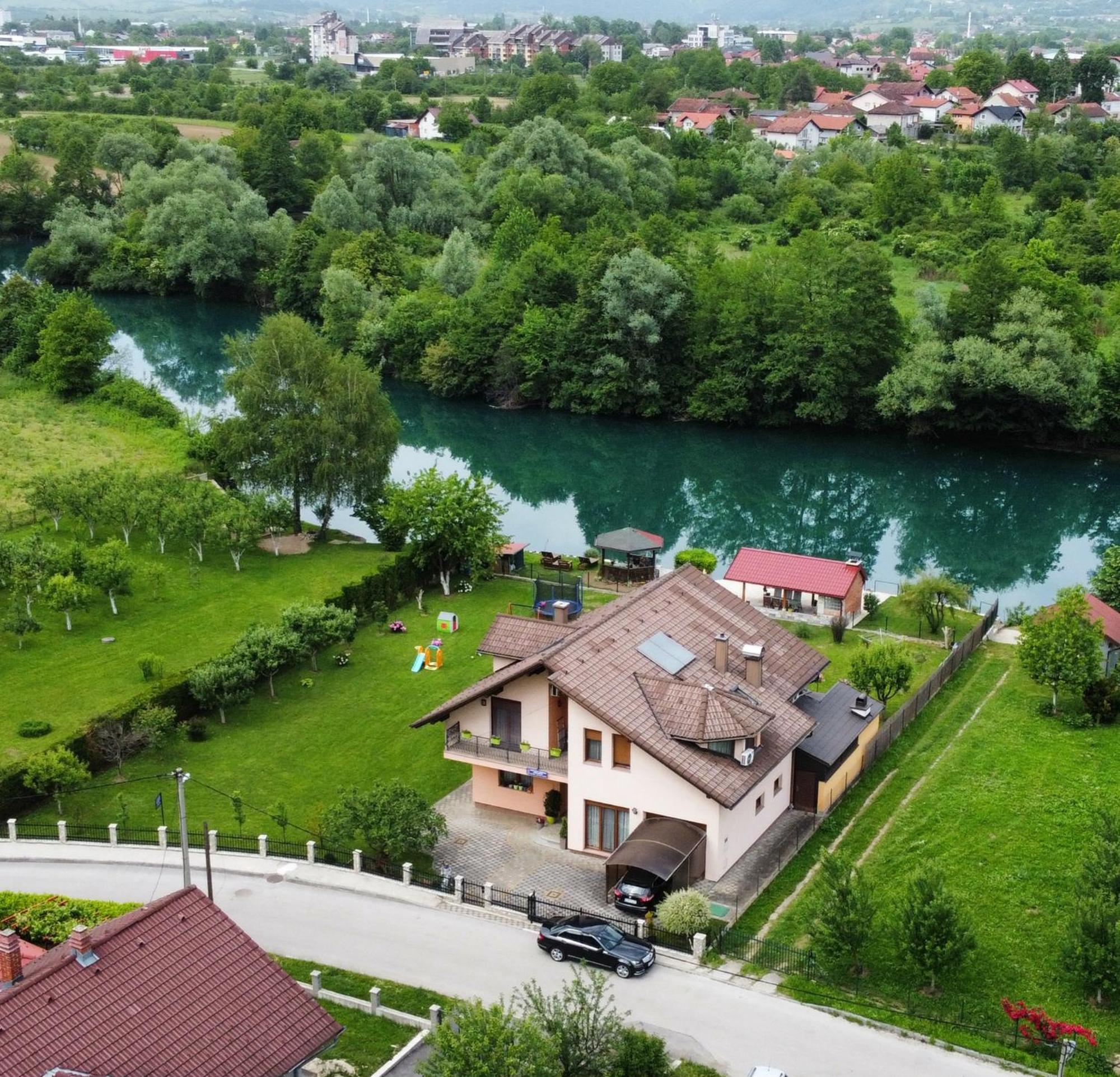 Aventurin Superior Apartments Bihac Exterior photo