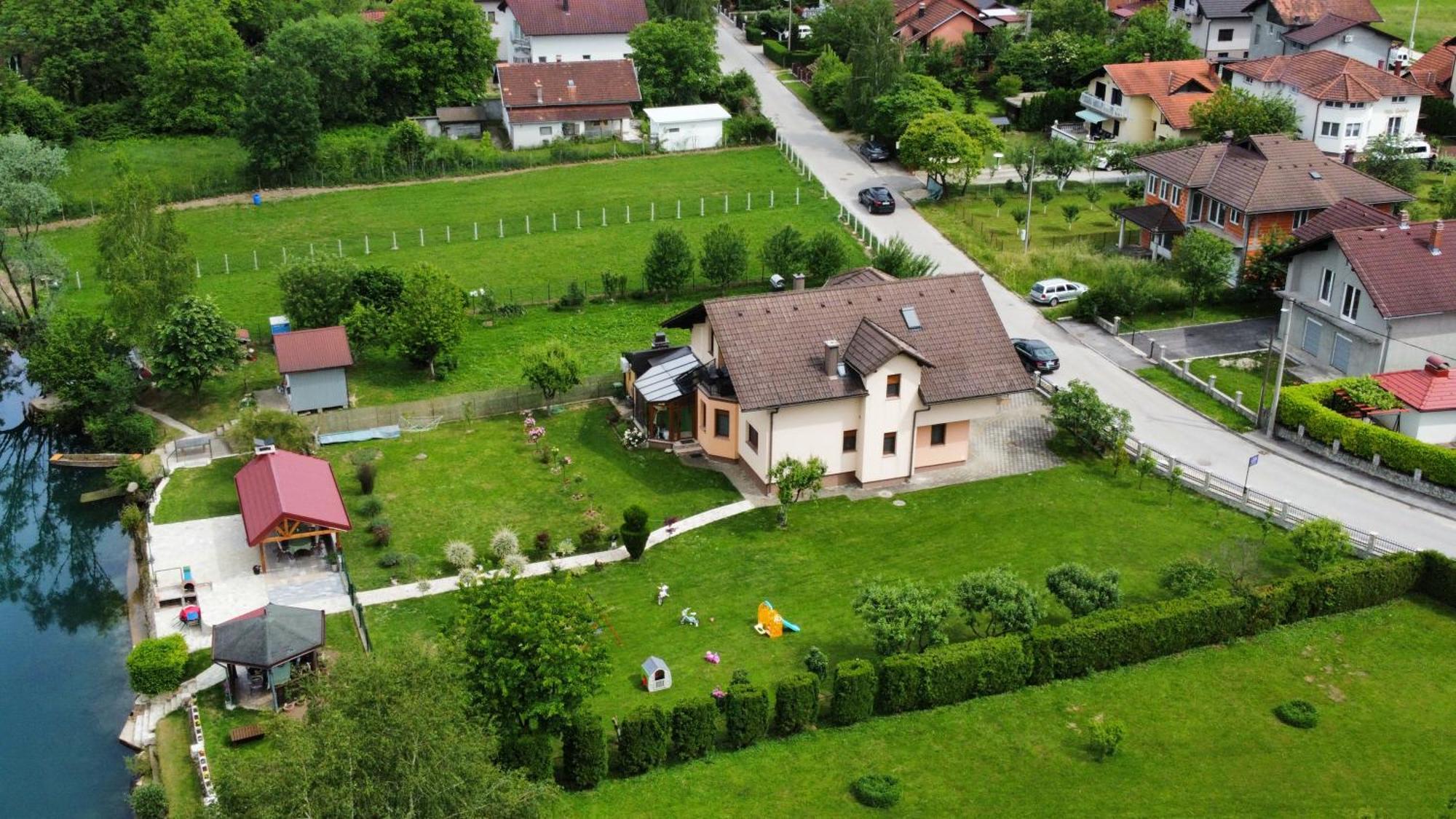 Aventurin Superior Apartments Bihac Exterior photo